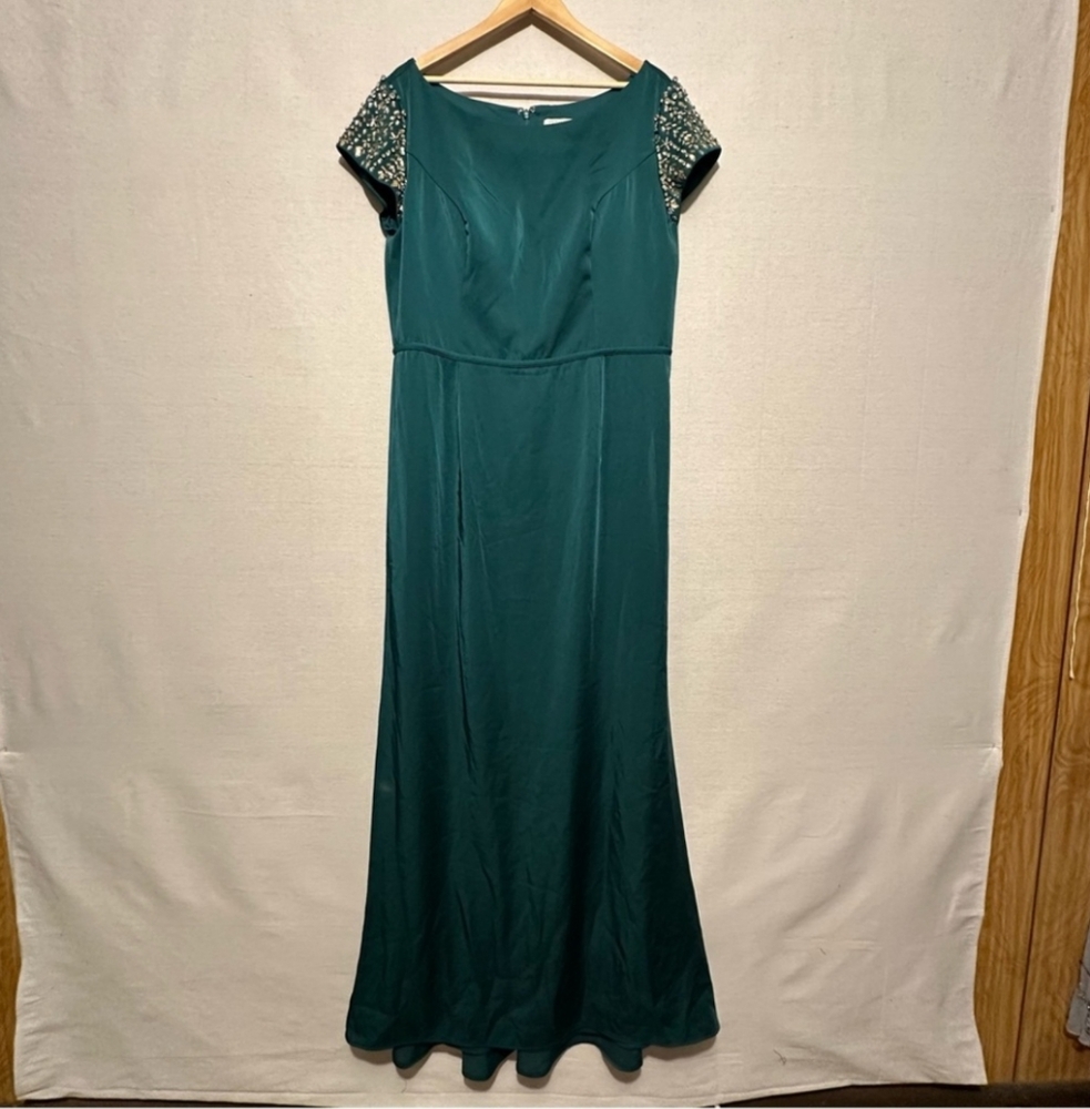 NWT Mac Duggal 55718 Bateau Neck Cap Sleeve Dress - Picture 4 of 7